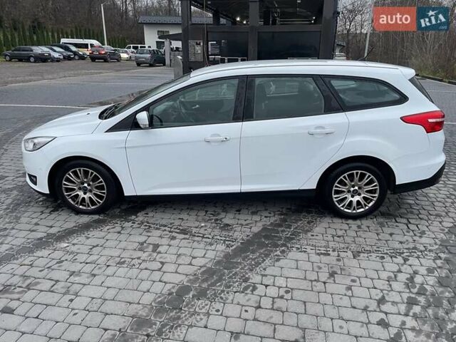 Белый Форд Фокус, объемом двигателя 1.5 л и пробегом 256 тыс. км за 8500 $, фото 7 на Automoto.ua