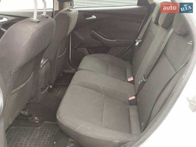 Белый Форд Фокус, объемом двигателя 1.6 л и пробегом 163 тыс. км за 8699 $, фото 22 на Automoto.ua