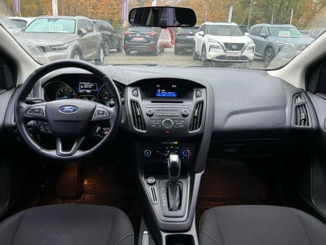 Белый Форд Фокус, объемом двигателя 2 л и пробегом 109 тыс. км за 8700 $, фото 19 на Automoto.ua