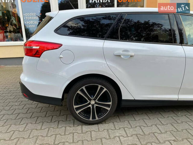 Форд Фокус 2015 в Львове на Automoto.ua Белый Форд Фокус, объемом двигателя 1.56 л и пробегом 193 тыс. км за 9000 $, фото 5 на Automoto.ua