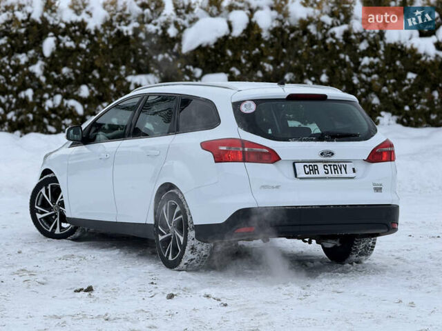 Белый Форд Фокус, объемом двигателя 1 л и пробегом 251 тыс. км за 7400 $, фото 3 на Automoto.ua
