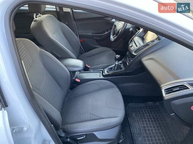 Белый Форд Фокус, объемом двигателя 1.5 л и пробегом 249 тыс. км за 8500 $, фото 14 на Automoto.ua