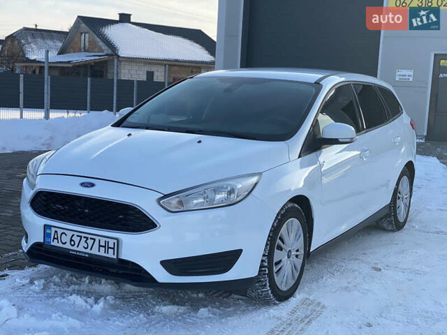 Білий Форд Фокус, об'ємом двигуна 1.5 л та пробігом 253 тис. км за 8299 $, фото 2 на Automoto.ua