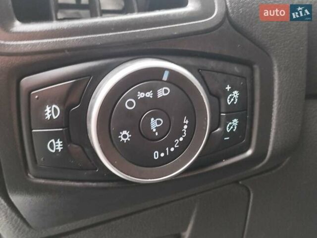 Белый Форд Фокус, объемом двигателя 1.6 л и пробегом 163 тыс. км за 8699 $, фото 32 на Automoto.ua