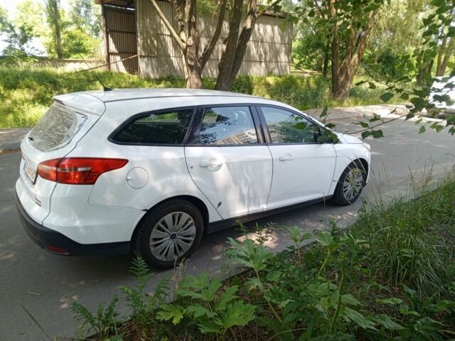 Білий Форд Фокус, об'ємом двигуна 0 л та пробігом 190 тис. км за 4061 $, фото 5 на Automoto.ua