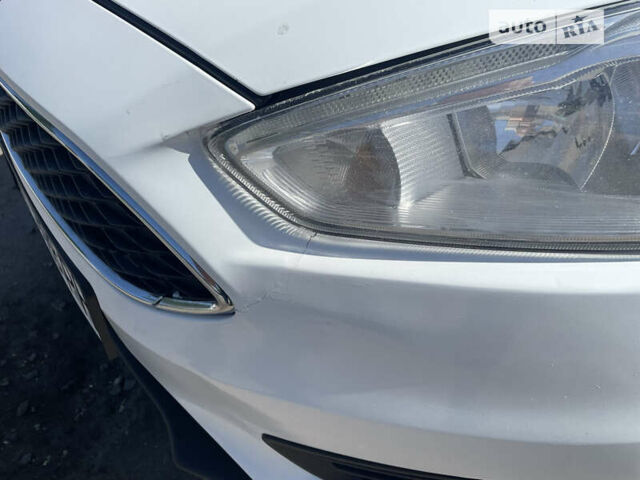 Білий Форд Фокус, об'ємом двигуна 1.5 л та пробігом 246 тис. км за 9400 $, фото 12 на Automoto.ua