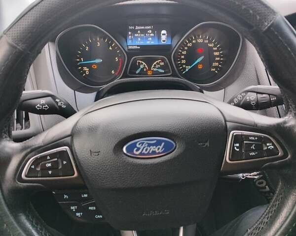Форд Фокус 2016 в Умани на Automoto.ua Белый Форд Фокус, объемом двигателя 1.5 л и пробегом 285 тыс. км за 8450 $, фото 4 на Automoto.ua