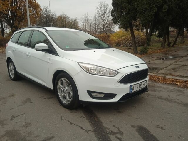 Белый Форд Фокус, объемом двигателя 1.5 л и пробегом 185 тыс. км за 8400 $, фото 11 на Automoto.ua