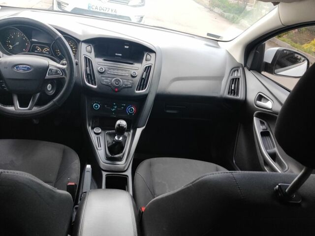 Белый Форд Фокус, объемом двигателя 1.5 л и пробегом 285 тыс. км за 8450 $, фото 4 на Automoto.ua