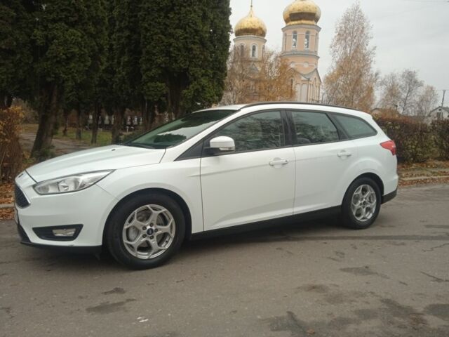 Белый Форд Фокус, объемом двигателя 1.5 л и пробегом 185 тыс. км за 8400 $, фото 1 на Automoto.ua