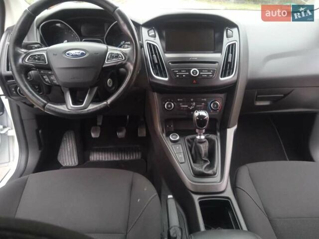Білий Форд Фокус, об'ємом двигуна 1.6 л та пробігом 185 тис. км за 8400 $, фото 23 на Automoto.ua