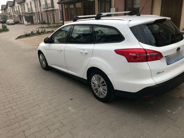 Білий Форд Фокус, об'ємом двигуна 1 л та пробігом 26 тис. км за 14500 $, фото 2 на Automoto.ua