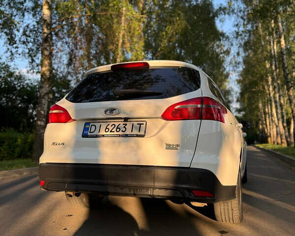 Белый Форд Фокус, объемом двигателя 1 л и пробегом 170 тыс. км за 7000 $, фото 6 на Automoto.ua