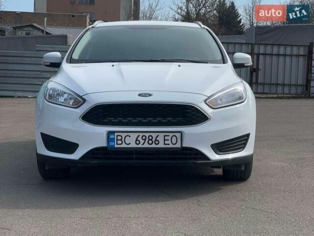 Белый Форд Фокус, объемом двигателя 1.6 л и пробегом 174 тыс. км за 8200 $, фото 4 на Automoto.ua