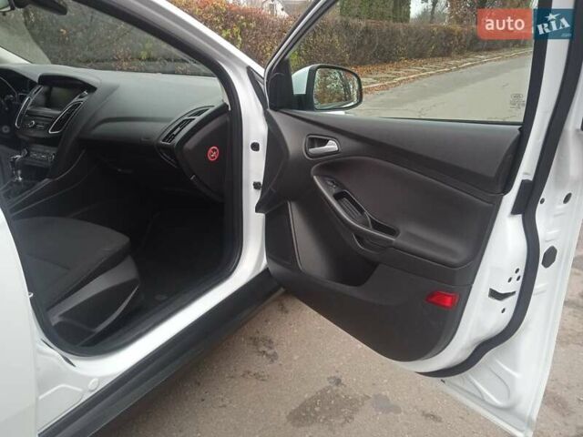 Білий Форд Фокус, об'ємом двигуна 1.6 л та пробігом 185 тис. км за 8400 $, фото 14 на Automoto.ua