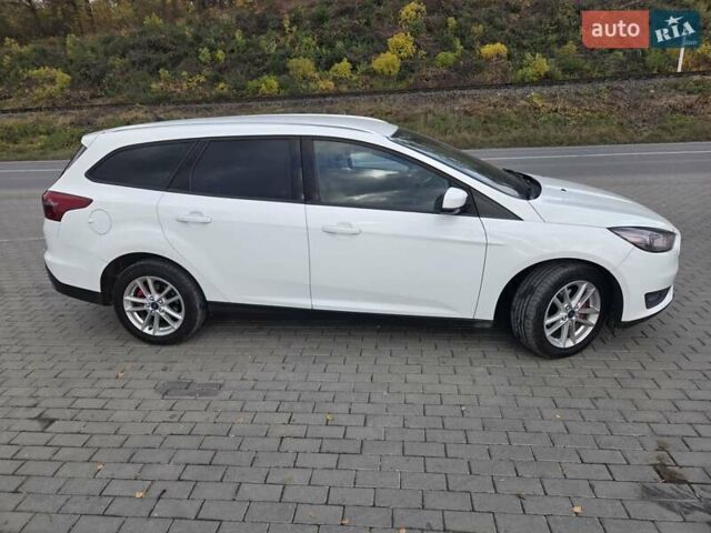 Форд Фокус 2016 в Теребовле на Automoto.ua Белый Форд Фокус, объемом двигателя 1.5 л и пробегом 224 тыс. км за 8000 $, фото 3 на Automoto.ua