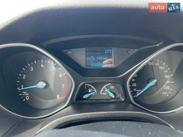 Белый Форд Фокус, объемом двигателя 1.6 л и пробегом 174 тыс. км за 8200 $, фото 3 на Automoto.ua