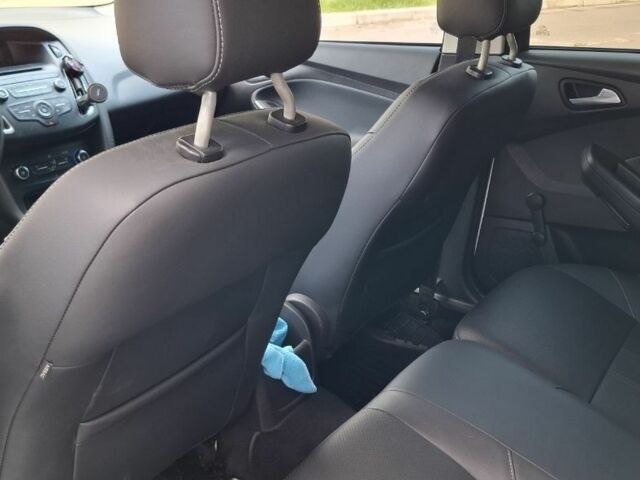 Белый Форд Фокус, объемом двигателя 1 л и пробегом 101 тыс. км за 6500 $, фото 7 на Automoto.ua