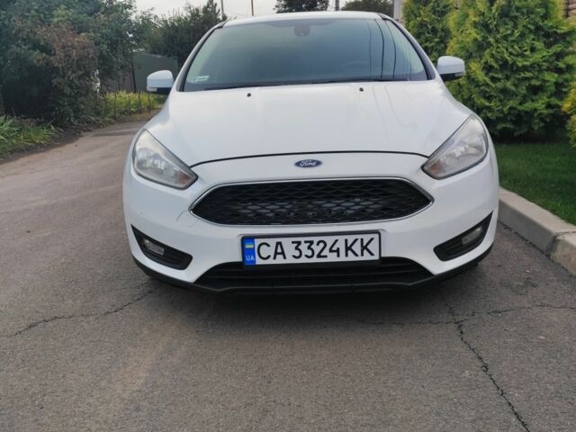Белый Форд Фокус, объемом двигателя 1.5 л и пробегом 285 тыс. км за 8450 $, фото 1 на Automoto.ua