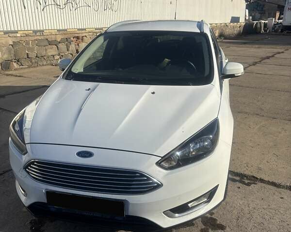 Білий Форд Фокус, об'ємом двигуна 1.5 л та пробігом 275 тис. км за 8500 $, фото 5 на Automoto.ua