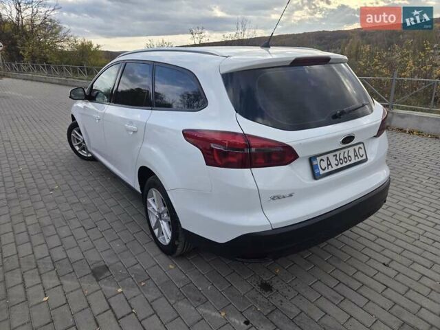 Форд Фокус 2016 в Теребовле на Automoto.ua Белый Форд Фокус, объемом двигателя 1.5 л и пробегом 224 тыс. км за 8000 $, фото 7 на Automoto.ua