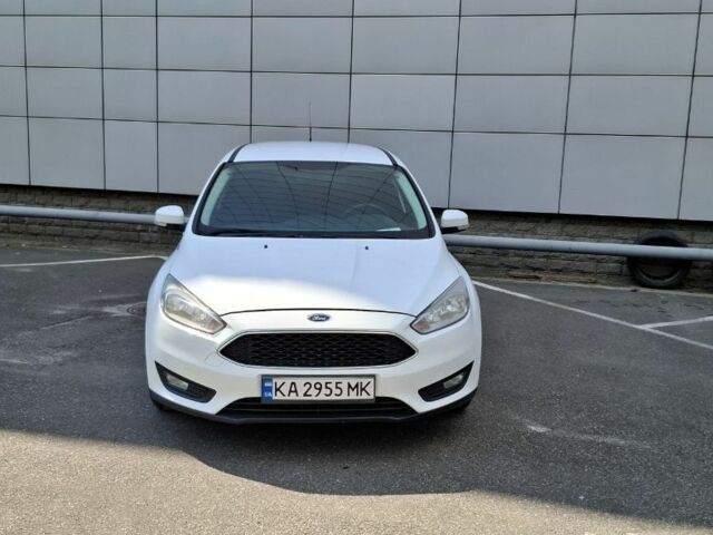 Белый Форд Фокус, объемом двигателя 1 л и пробегом 101 тыс. км за 6500 $, фото 2 на Automoto.ua