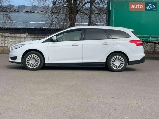 Белый Форд Фокус, объемом двигателя 1.6 л и пробегом 174 тыс. км за 8200 $, фото 6 на Automoto.ua