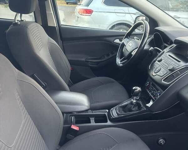 Білий Форд Фокус, об'ємом двигуна 1.5 л та пробігом 275 тис. км за 8500 $, фото 10 на Automoto.ua