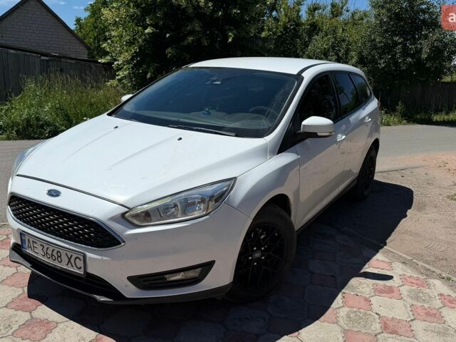 Білий Форд Фокус, об'ємом двигуна 2 л та пробігом 195 тис. км за 9500 $, фото 8 на Automoto.ua