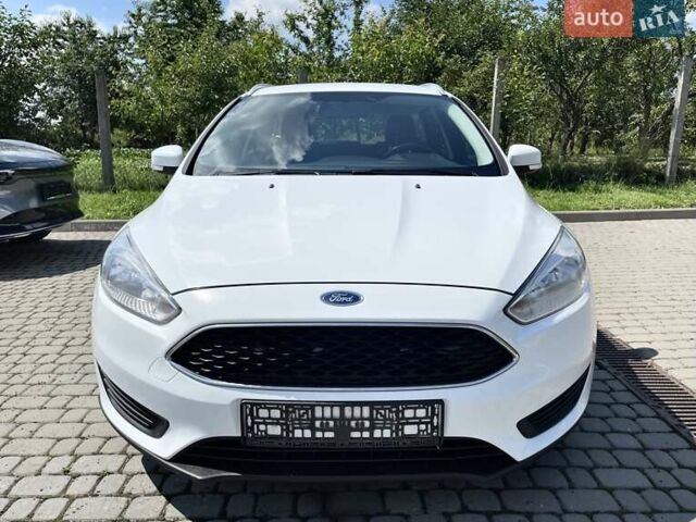 Білий Форд Фокус, об'ємом двигуна 1.6 л та пробігом 156 тис. км за 9700 $, фото 5 на Automoto.ua