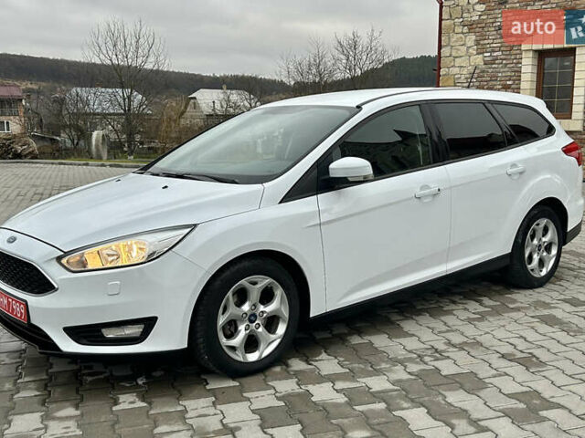 Белый Форд Фокус, объемом двигателя 1.5 л и пробегом 89 тыс. км за 10600 $, фото 3 на Automoto.ua