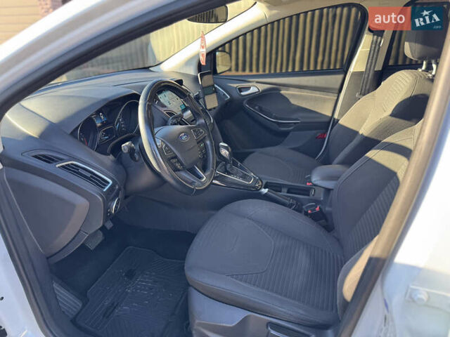 Білий Форд Фокус, об'ємом двигуна 1.5 л та пробігом 121 тис. км за 11700 $, фото 12 на Automoto.ua