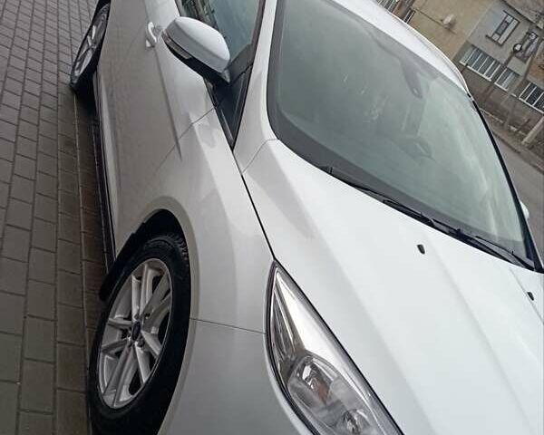 Білий Форд Фокус, об'ємом двигуна 1.5 л та пробігом 65 тис. км за 15500 $, фото 3 на Automoto.ua