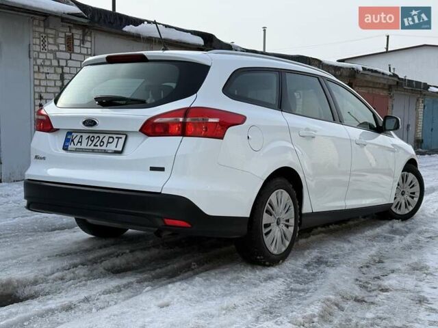 Білий Форд Фокус, об'ємом двигуна 1.6 л та пробігом 135 тис. км за 9700 $, фото 9 на Automoto.ua