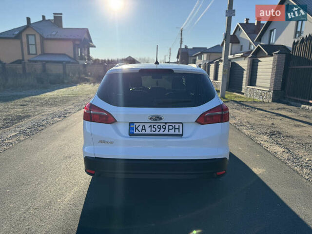 Білий Форд Фокус, об'ємом двигуна 1.5 л та пробігом 121 тис. км за 11700 $, фото 4 на Automoto.ua