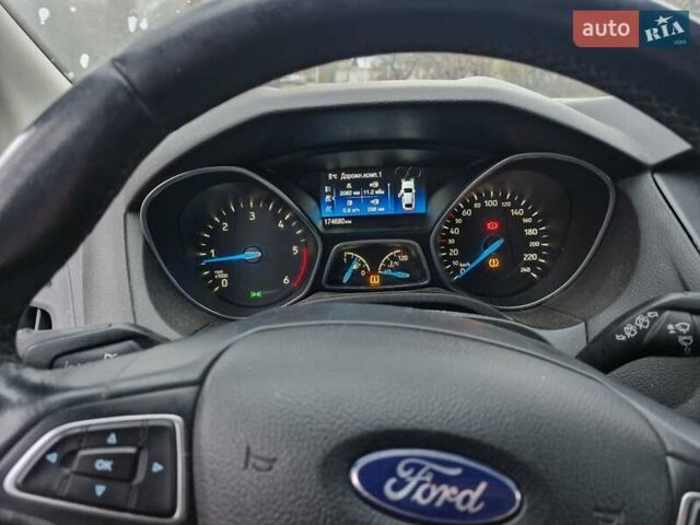 Белый Форд Фокус, объемом двигателя 2 л и пробегом 174 тыс. км за 9500 $, фото 4 на Automoto.ua