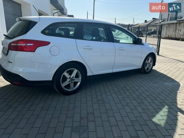 Білий Форд Фокус, об'ємом двигуна 1.5 л та пробігом 280 тис. км за 9250 $, фото 17 на Automoto.ua