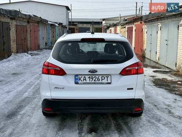 Білий Форд Фокус, об'ємом двигуна 1.6 л та пробігом 135 тис. км за 9700 $, фото 7 на Automoto.ua