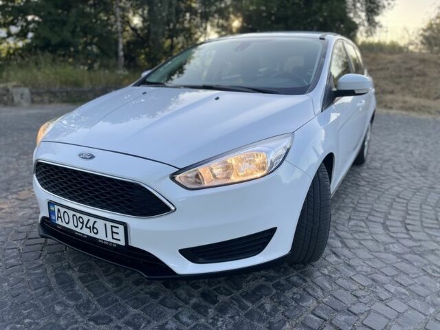 Белый Форд Фокус, объемом двигателя 1.5 л и пробегом 122 тыс. км за 9450 $, фото 5 на Automoto.ua