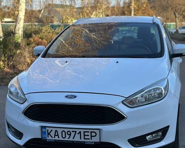 Белый Форд Фокус, объемом двигателя 1 л и пробегом 83 тыс. км за 7400 $, фото 4 на Automoto.ua