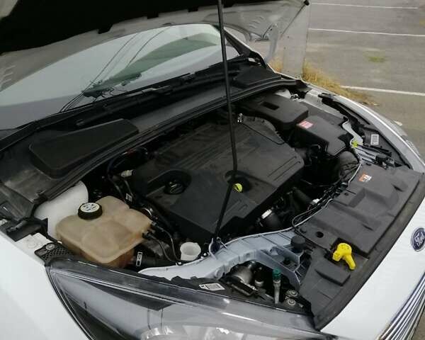 Белый Форд Фокус, объемом двигателя 2 л и пробегом 260 тыс. км за 14300 $, фото 8 на Automoto.ua