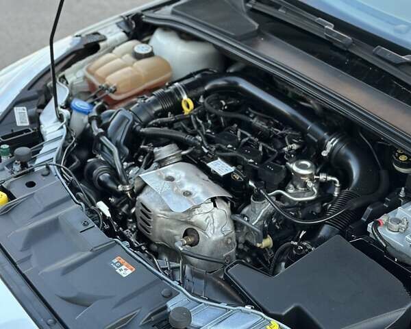 Белый Форд Фокус, объемом двигателя 1 л и пробегом 83 тыс. км за 7400 $, фото 24 на Automoto.ua