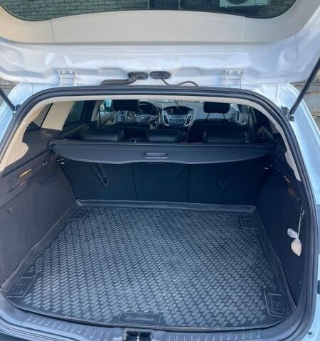 Білий Форд Фокус, об'ємом двигуна 1.5 л та пробігом 65 тис. км за 14999 $, фото 4 на Automoto.ua