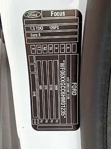 Белый Форд Фокус, объемом двигателя 1.5 л и пробегом 262 тыс. км за 9000 $, фото 5 на Automoto.ua