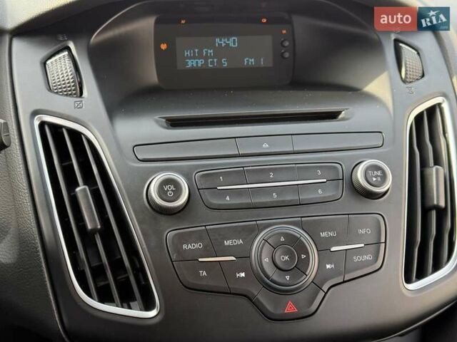 Білий Форд Фокус, об'ємом двигуна 1.6 л та пробігом 135 тис. км за 9700 $, фото 39 на Automoto.ua