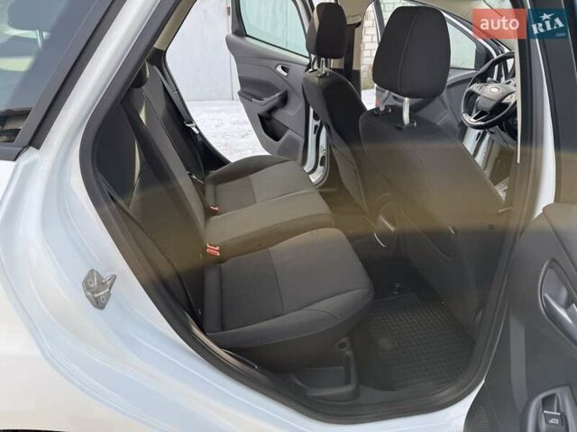 Білий Форд Фокус, об'ємом двигуна 1.6 л та пробігом 135 тис. км за 9700 $, фото 28 на Automoto.ua