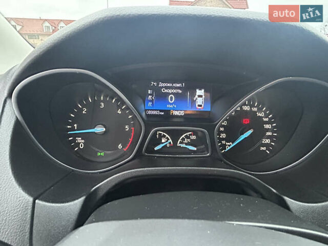 Белый Форд Фокус, объемом двигателя 1.5 л и пробегом 89 тыс. км за 10600 $, фото 10 на Automoto.ua