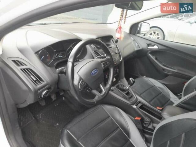 Білий Форд Фокус, об'ємом двигуна 1.5 л та пробігом 65 тис. км за 15500 $, фото 9 на Automoto.ua