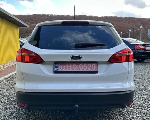 Белый Форд Фокус, объемом двигателя 1.5 л и пробегом 89 тыс. км за 11000 $, фото 9 на Automoto.ua
