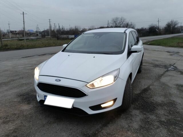 Білий Форд Фокус, об'ємом двигуна 0 л та пробігом 174 тис. км за 8400 $, фото 4 на Automoto.ua